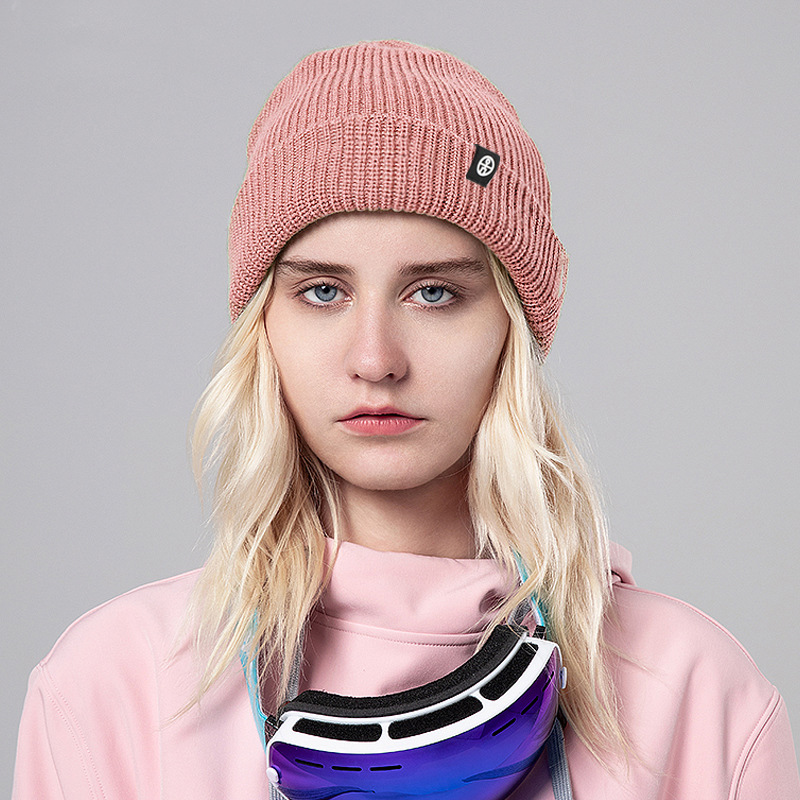 Berretto in Maglia Solida per  - Beanie Cuffed Knit recensione e prezzo